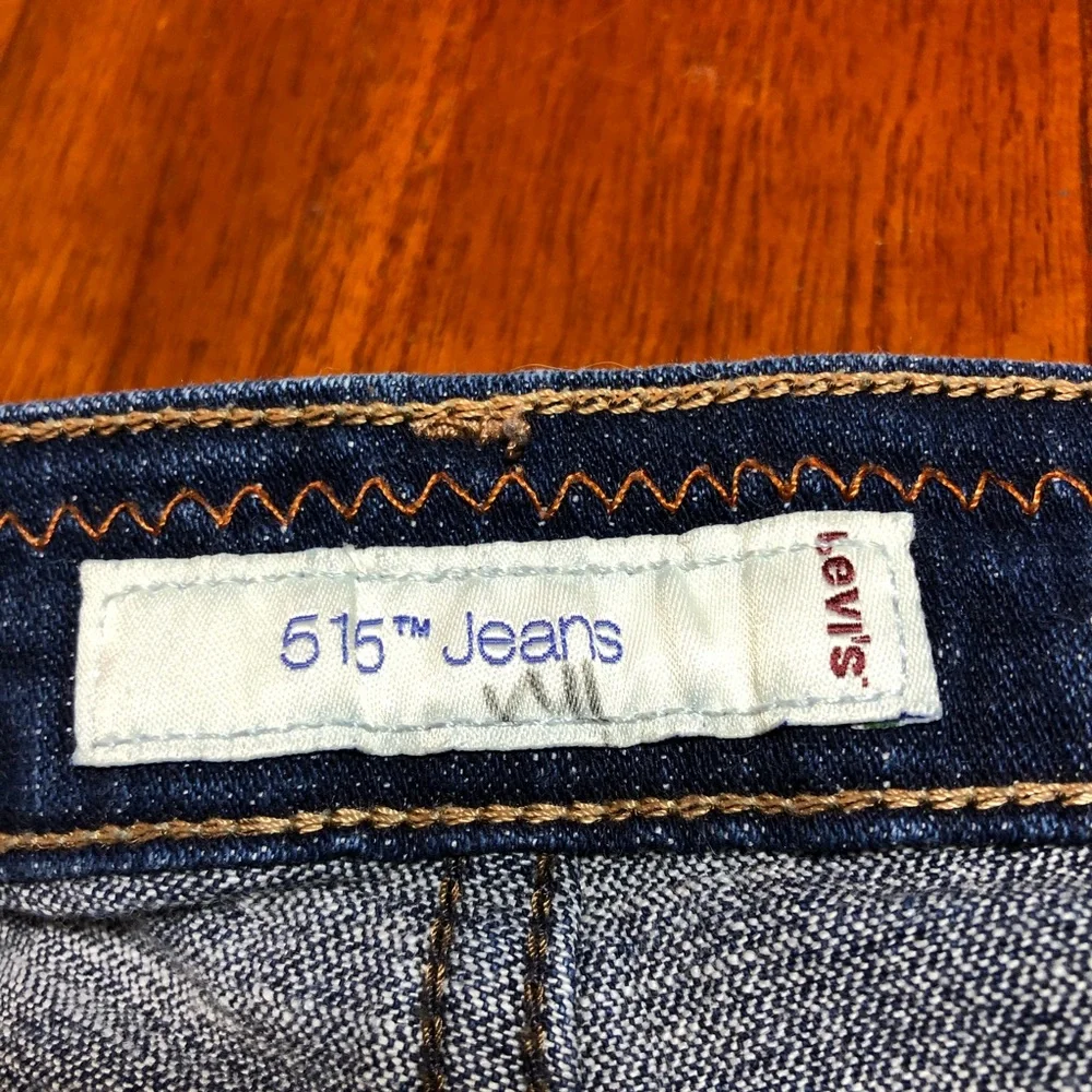 Levi’s 515 rolled Bermuda jean shorts
